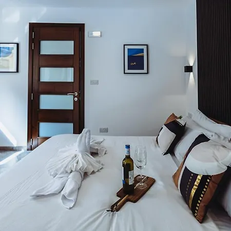 Htr Maisonette By Haven And Keys Malta Appartement *