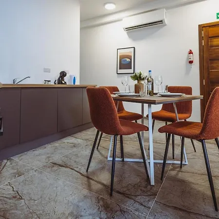 Htr Maisonette By Haven And Keys Malta Appartement